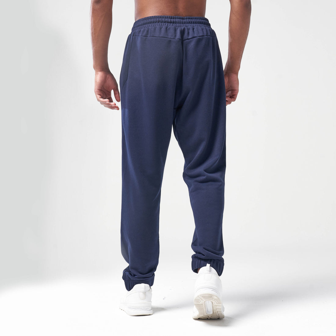 ESSENTIAL JOGGER PANT - NAVY